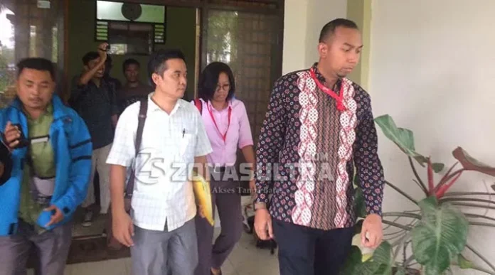 Penyidik KPK Datangi Kantor Dinas PU Kota Kendari