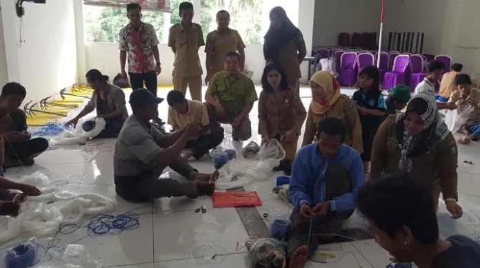 25 Nelayan Kolut Dilatih Membuat Alat Tangkap Garnet