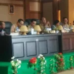 Banyak Kades Diduga Selewengkan DD, Ruksamin : Hanya 10 Persen Kades di Konut Bertahan Banyak Kades Diduga Selewengkan DD, Ruksamin : Hanya 10 Persen Kades di Konut Bertahan