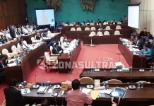 Ridwan Bae Dorong Pemerintah Bangun Pelabuhan Kecil di Sultra Ridwan Bae Sebut Runway Bandara Haluoleo Paling Parah Sedunia