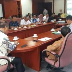 Surunuddin Arsalim Marah Investor Tak Kunjung Tepati Janji Bangun Pabrik Gula di Konsel Surunuddin Arsalim Marah Investor Tak Kunjung Tepati Janji Bangun Pabrik Gula di Konsel