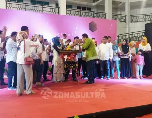 Hadiri Malam Puncak Reuni Akbar SMAN 1 Raha, Ini Pesan Bupati Muna Hadiri Malam Puncak Reuni Akbar SMAN 1 Raha, Ini Pesan Bupati Muna