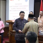 Saleh Lasata Resmi Jadi Plt Gubernur Sultra Saleh Lasata Resmi Jadi Plt Gubernur Sultra