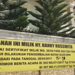 Terkait Patok Didepan Rumah Milik Dr Fat, Ini Penjelasan Keluarga Hany Roswita Terkait Patok Didepan Rumah Milik Dr Fat, Ini Penjelasan Keluarga Hany Roswita