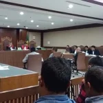 Sidang Umar Samiun, Dian Fariska Buatkan Gugatan La Uku-Dani ke MK Sidang Umar Samiun, Dian Fariska Buatkan Gugatan La Uku-Dani ke MK