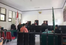 Dua Mantan Komisioner KPU Konsel Divonis 15 Bulan Penjara Dua Mantan Komisioner KPU Konsel Divonis 15 Bulan Penjara