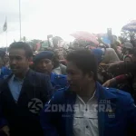 Belasan Ribu Warga Ranomeeto Antuasias Sambut Fildan dan Putri Belasan Ribu Warga Ranomeeto Antuasias Sambut Fildan dan Putri