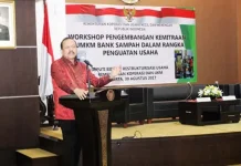 Sekretaris Kementerian Koperasi: Bank Sampah Punya Potensi Ekonomi yang Besar Sekretaris Kementerian Koperasi dan Usaha Kecil Menengah (UKM) Agus Muharram