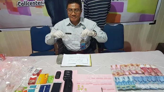 Miliki Narkoba BNN Kendari Amankan Dua Pria Kendari