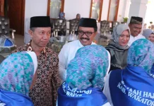 Bupati Wakatobi Lepas 113 CJH Bupati Wakatobi Lepas 113 CJH