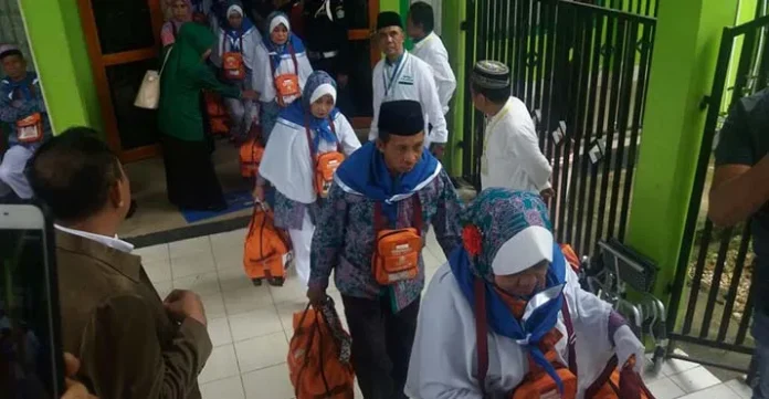 Lepas CJH Kloter 19, Ini Pesan Saleh Lasata