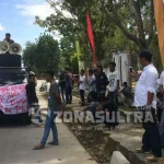 Gerakan Rakyat Koltim Menggugat Desak Polda Sultra Usut Kasus Suap di Koltim Gerakan Rakyat Koltim Menggugat Desak Polda Sultra Usut Kasus Suap di Koltim