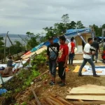 Puting Beliung Rubuhkan 24 Stand Pameran Expo di Buton Puting Beliung Rubuhkan 24 Stand Pameran Expo di Buton