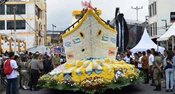 Tomohon International Flower Festival 2017
