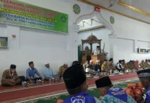 Lepas 140 CJH, Bupati Minta Jemaah Doakan Pemerintah Koltim Lepas 140 CJH, Bupati Minta Jemaah Doakan Pemerintah Koltim