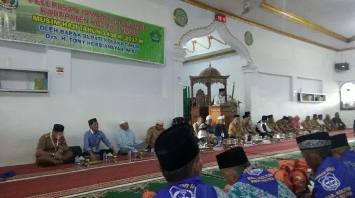 Lepas 140 CJH, Bupati Minta Jemaah Doakan Pemerintah Koltim