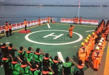 Peringati HUT RI ke-72, SAR Kendari Pilih Laksanakan Upacara di Teluk Kendari Peringati HUT RI ke-72, SAR Kendari Pilih Laksanakan Upacara di Teluk Kendari