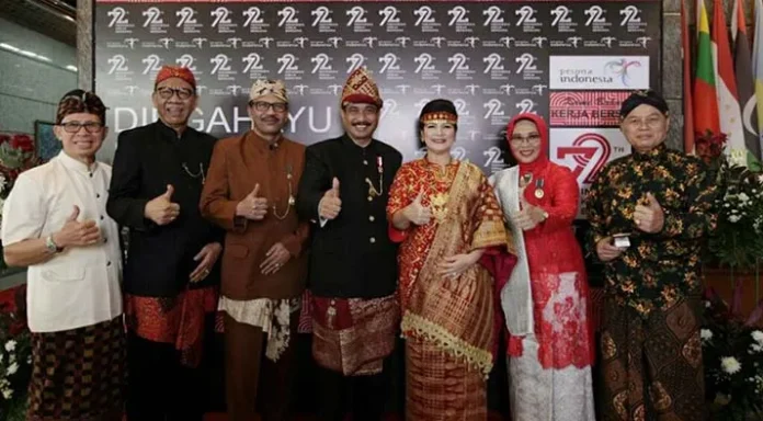 hut_ri_kemenpar Menpar Arief: Kita Beragam Sekaligus Bersatu dalam Busana Nusantara