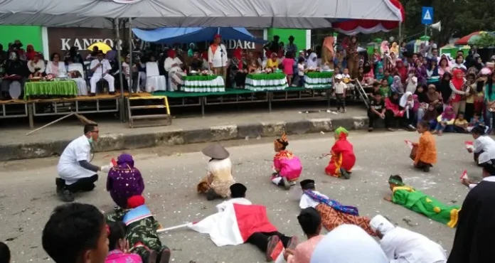 Peringati HUT RI ke-72, Pemkot Kendari Gelar Pawai Karnaval Juang