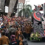 Ini Makna Kereta Pancasila di Karnaval Kemerdekaan RI ke-72 Ini Makna Kereta Pancasila di Karnaval Kemerdekaan RI ke-72