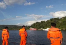 Alami Kerusakan Pada Kemudi KMP Express Bahari 6E Lanjutkan Pelayaran Ke Kendari Alami Kerusakan Pada Kemudi KMP Express Bahari 6E Lanjutkan Pelayaran Ke Kendari