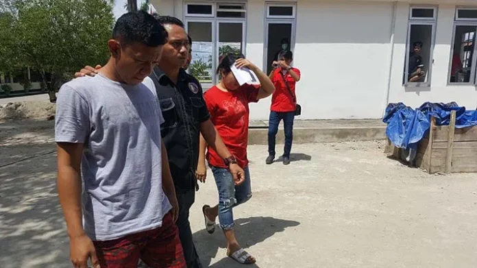 Diberi Imbalan Rp 300 Ribu, Dua Orang Bertetangga Jadi Kurir Sabu