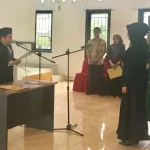 Pengganti Ketua KPU Konsel Dilantik Pengganti Ketua KPU Konsel Dilantik