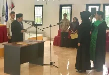 Pengganti Ketua KPU Konsel Dilantik Pengganti Ketua KPU Konsel Dilantik