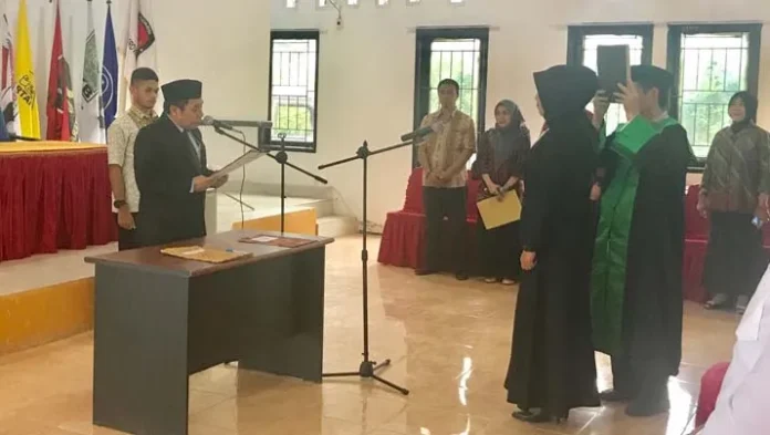 lantik_kpu_konsel Pengganti Ketua KPU Konsel Dilantik