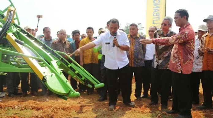 Mentan : Mekanisasi Alat Pertanian Bisa Wujudkan Swasembada Pangan Dunia