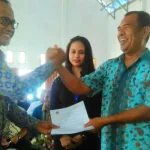 Banyak Keuntungan, Diknas Mubar Salurkan Tunjangan Profesi Guru Lewat Bank Sultra Banyak Keuntungan, Diknas Mubar Salurkan Tunjangan Profesi Guru Lewat Bank Sultra