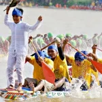 Yuk, Saksikan Kehebohan Festival Pacu Jalur Teluk Kuantan Riau Festival Pacu Jalur Teluk Kuantan Riau