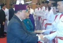 Saleh Lasata Kukuhkan 50 Paskibraka Sultra, Ini Kriterainya Saleh Lasata Kukuhkan 50 Paskibraka Sultra, Ini Kriterainya