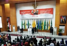 Usai Dilantik Bupati, Umar Samiun Langsung Dinonaktifkan Usai Dilantik Bupati, Umar Samiun Langsung Dinonaktifkan