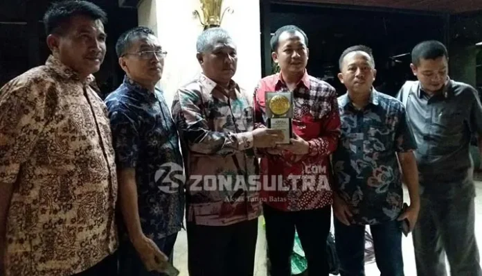 Untuk Kedua Kalinya, Kery Konggoasa Raih Piala Adipura