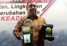 Piala Adipura Di Arak Keliling Kota Kendari Empat Daerah di Sultra Terima Penghargaan Adipura, Asrun Dapat 3 Penghargaan