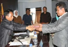 DPRD Serahkan Empat Perda ke Pemda Butur DPRD Serahkan Empat Perda ke Pemda Butur