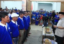 Maju di Pilgub Sultra, Asrun Kukuhkan Relawannya di Muna Maju di Pilgub Sultra, Asrun Kukuhkan Relawannya di Muna