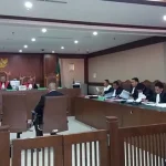 Sidang Umar Samiun, Hakim Periksa Arbab Paproeka dan Sopir Akil Mochtar Sidang Umar Samiun, Hakim Periksa Arbab Paproeka dan Sopir Akil Mochtar