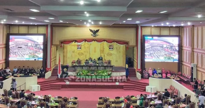 suasana_rapat_sultra Saleh Lasata Minta Kebijakan Nasional Direspon Positif, Termasuk Pemotongan DAU