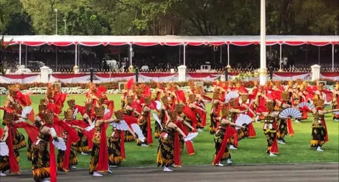 Tampil di Istana, Presiden Jokowi Puji Tari Jejer Kembang Menur Banyuwangi