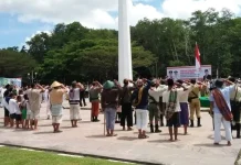 Tari Kolosal Persembahan Korem 143 Kendari Hebohkan Perayaan HUT RI di Sultra Tari Kolosal Persembahan Korem 143 Kendari Hebohkan Perayaan HUT RI di Sultra