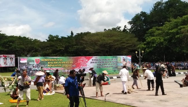 Tari Kolosal Persembahan Korem 143 Kendari Hebohkan Perayaan HUT RI di Sultra