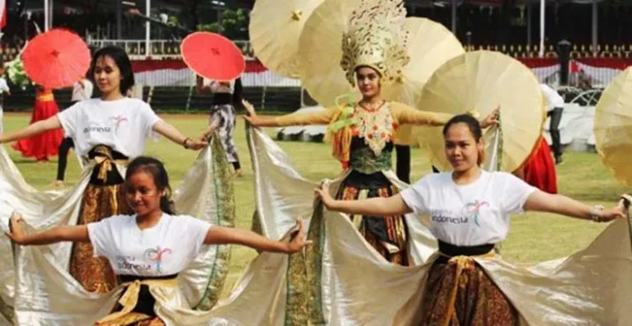 Tari Payung Pajajaran Bogor Semarakkan HUT RI di Istana Negara