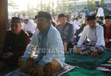 Asrun dan ADP Salat Idul Adha di Lapangan Lakidende Asrun dan ADP Salat Idul Adha di Lapangan Lakidende