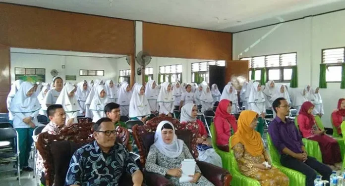 Begini Cara Akbid Konawe Tingkatkan Kualitas Mahasiswinya