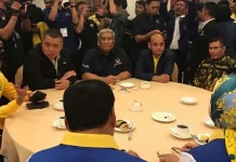Sukses Lobi DPP Golkar, Ali Mazi Segera Boyong SK Rekomendasi Pencalonan Sukses Lobi DPP Golkar, Ali Mazi Segera Boyong SK Rekomendasi Pencalonan