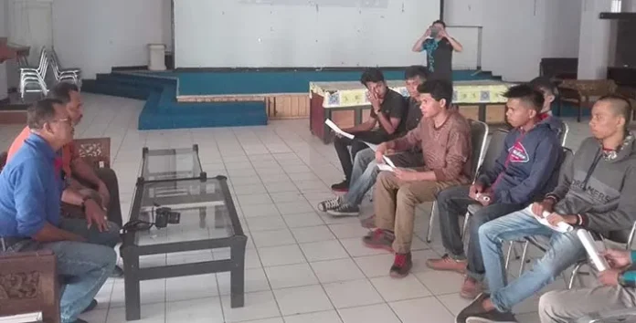 Kepsek SMAN 1 Pasir Putih Pungli Saat Pengambilan Ijazah, Alumni Datangi Dikbud Sultra