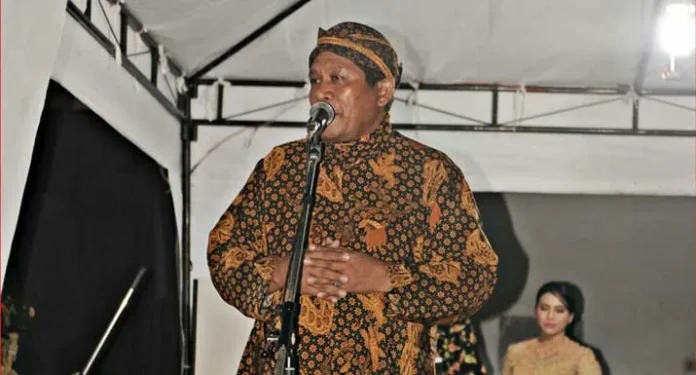 Dapat Kehormatan Sebagai Tokoh Masyarakat Jawa, Hugua Tekankan Kebhinekaan