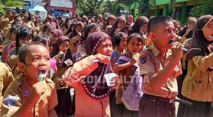 Cegah Gigi Karies, PDGI Kendari Gelar Sikat Gigi Massal